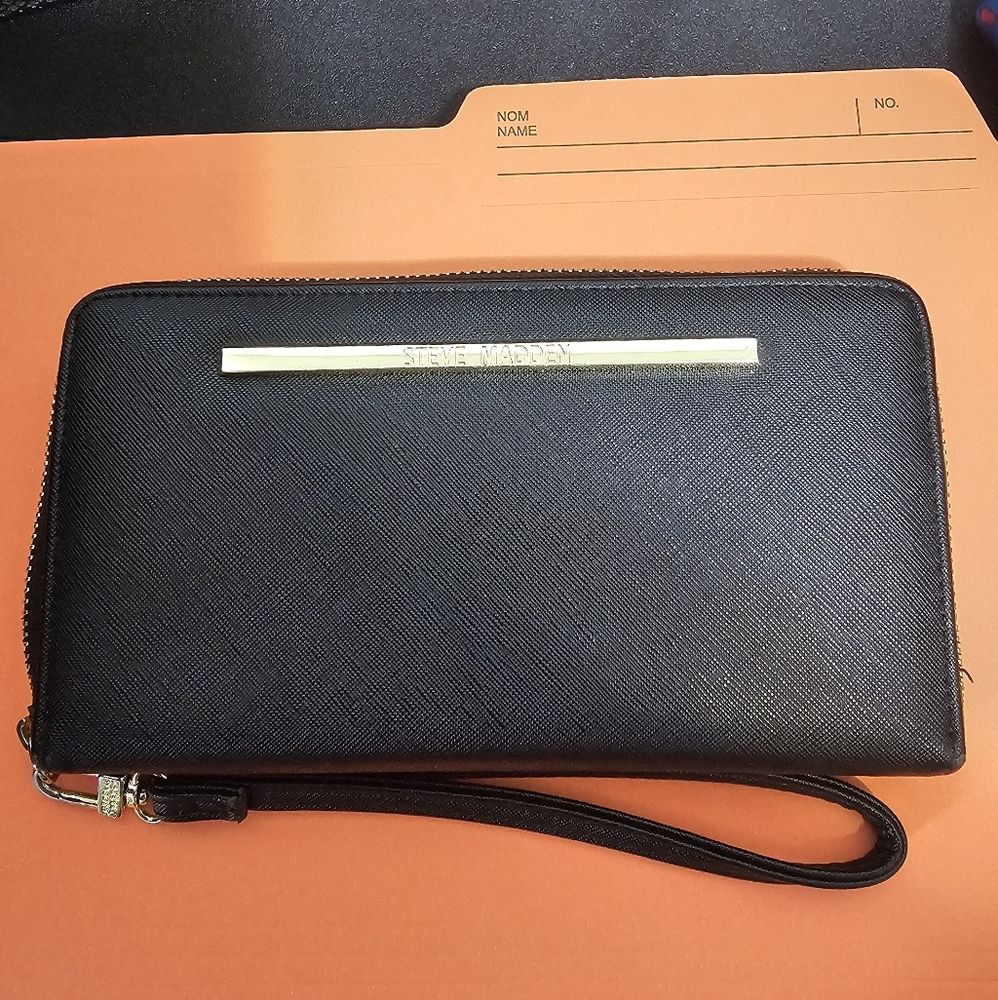 Steve Madden Women's Wallet
